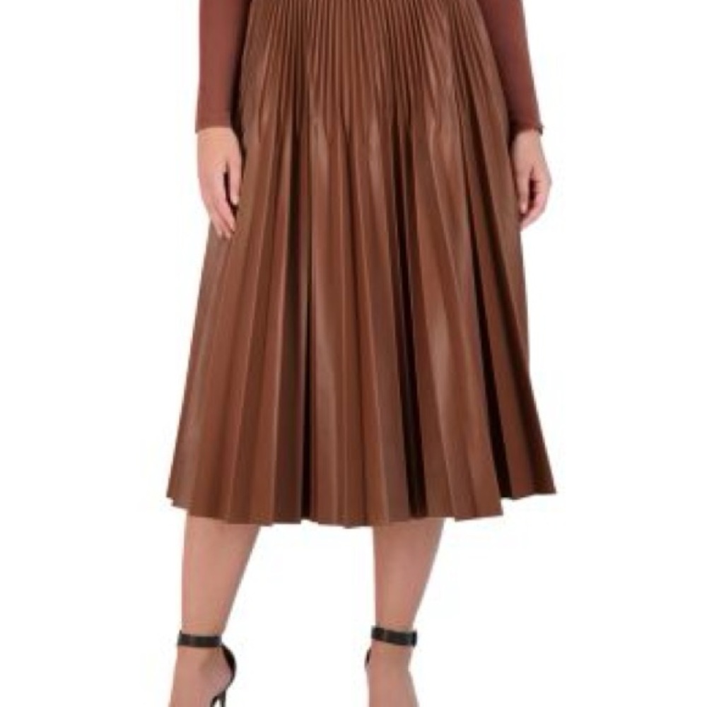 BCBGMaxAzria Brown Pleated Skirt